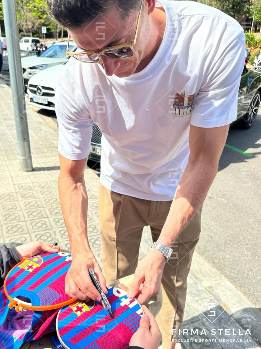 firmastella Signed Brenden Aaronson Shirt - Leeds United Icon Jersey