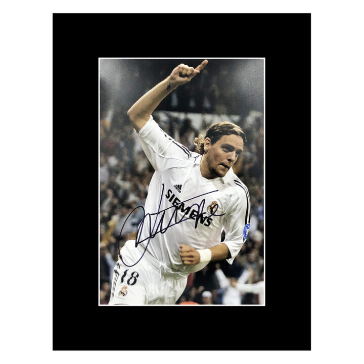 Signed Jonathan Woodgate Photo Display - 16x12 Real Madrid Icon