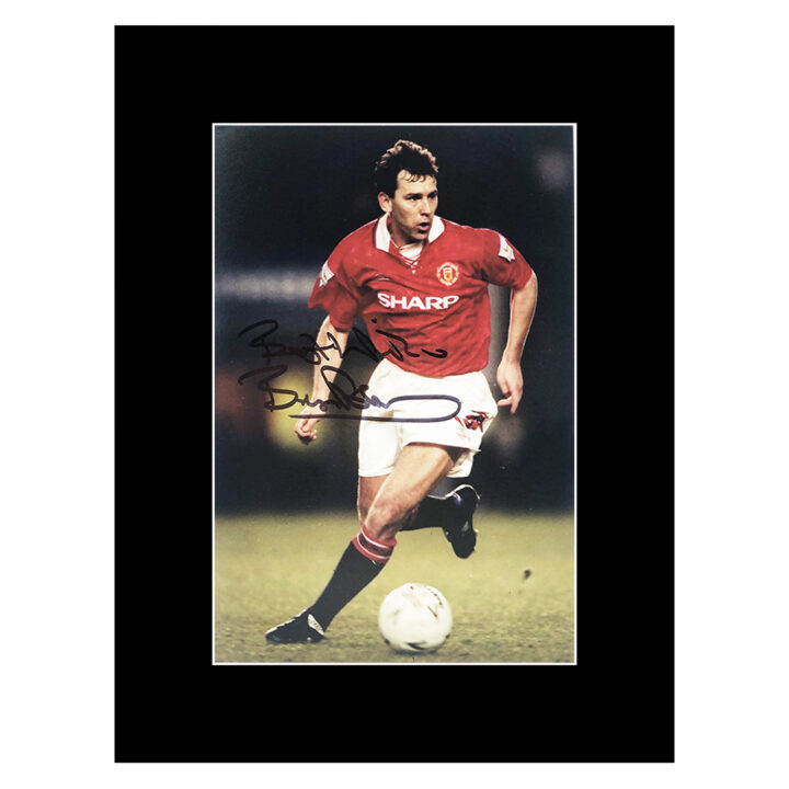 Autograph Bryan Robson Photo Display 8x6 - Manchester United Icon