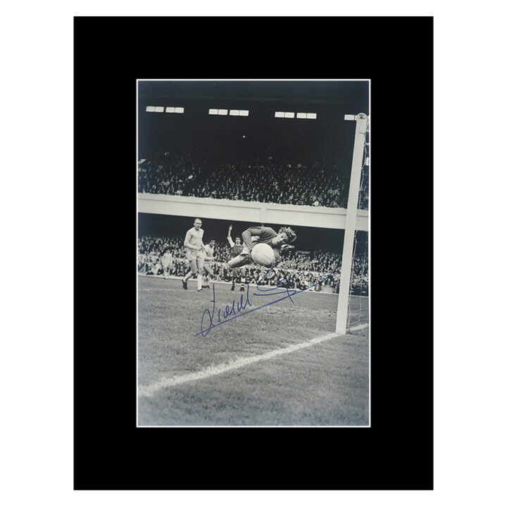 Signed Jimmy Montgomery Photo Display 8x6 - Sunderland A.F.C. Icon