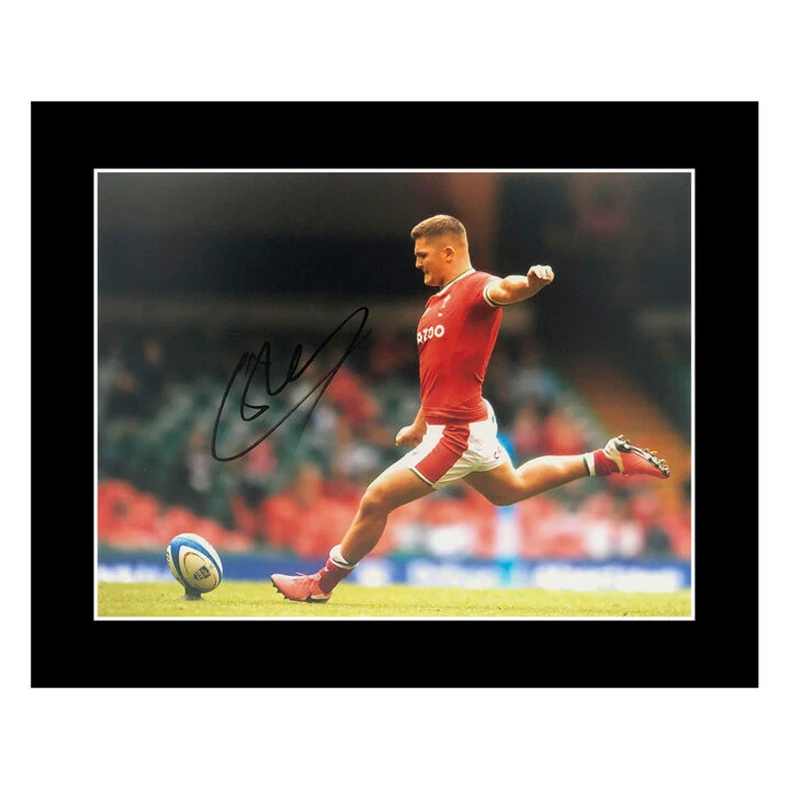 Signed Callum Sheedy Photo Display 12x10 - Wales Rugby Icon Autograph