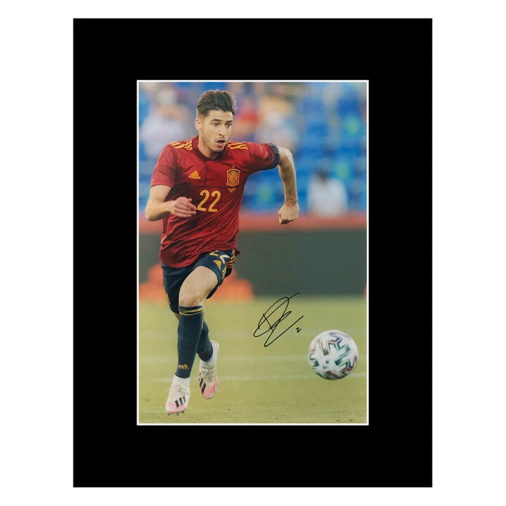 Signed Oscar Gil Photo Display - 16x12 Spain Icon