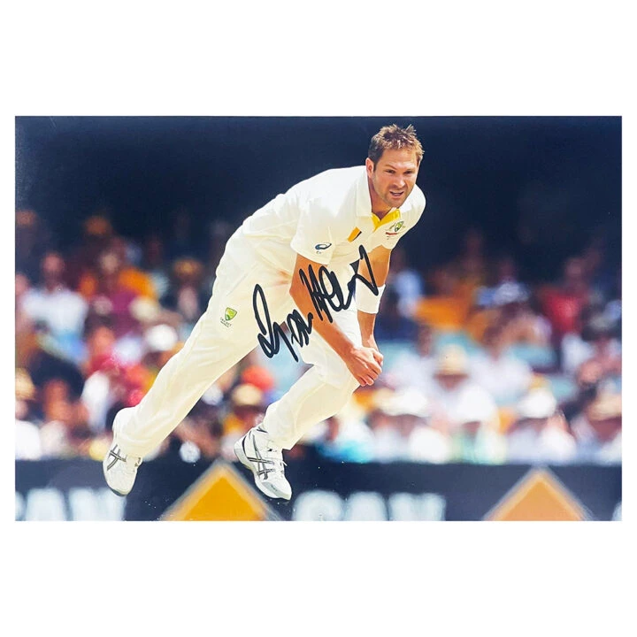 Signed Ryan Harris Poster Photo - 18x12 Australia Cricket Icon