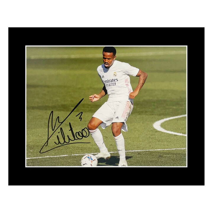 Signed Eder Militao Photo Display - 12x10 Real Madrid Icon