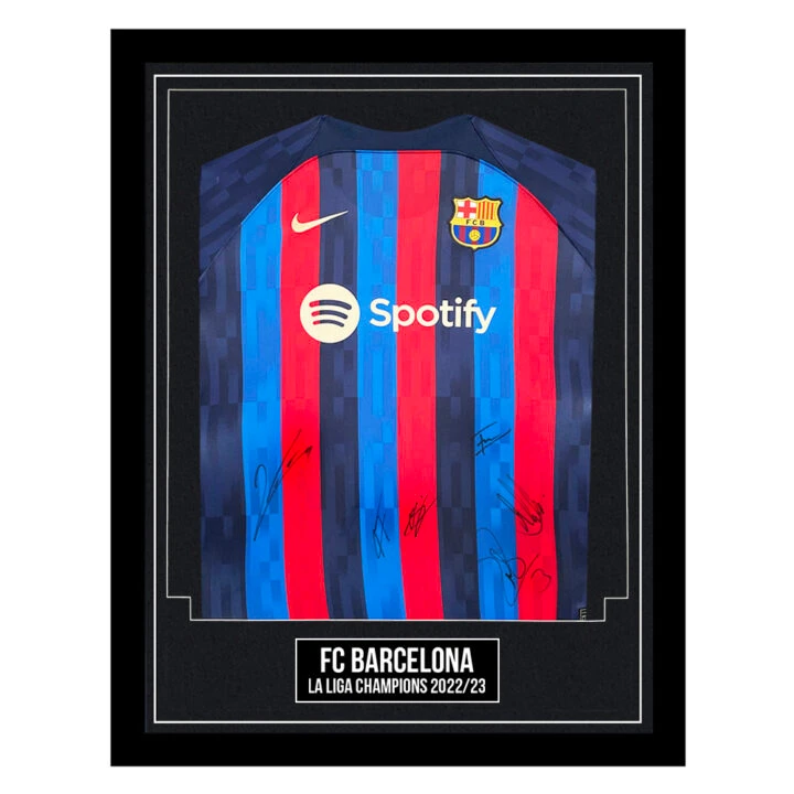 FC Barcelona Signed Framed Shirt – La Liga Champions 22/23 Lewandowski Pique