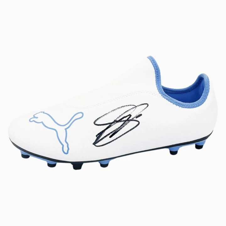 Signed Gary Cahill Boot - Champions League Winner 2012