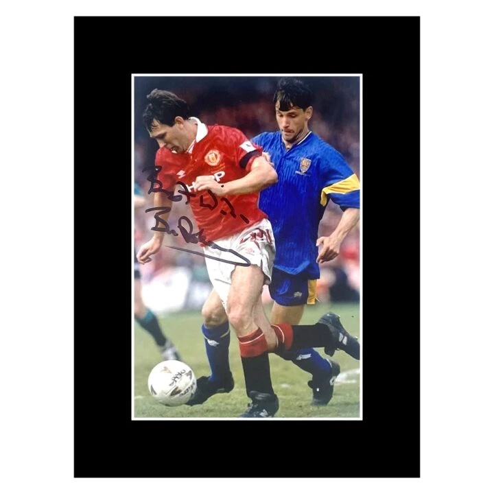 Bryan Robson Signed Photo Display - 8x6 Manchester United Genuine Autograph