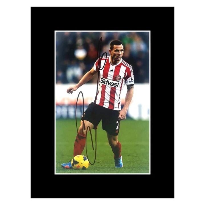 Signed Phil Bardsley Photo Display - 8x6 Sunderland Icon