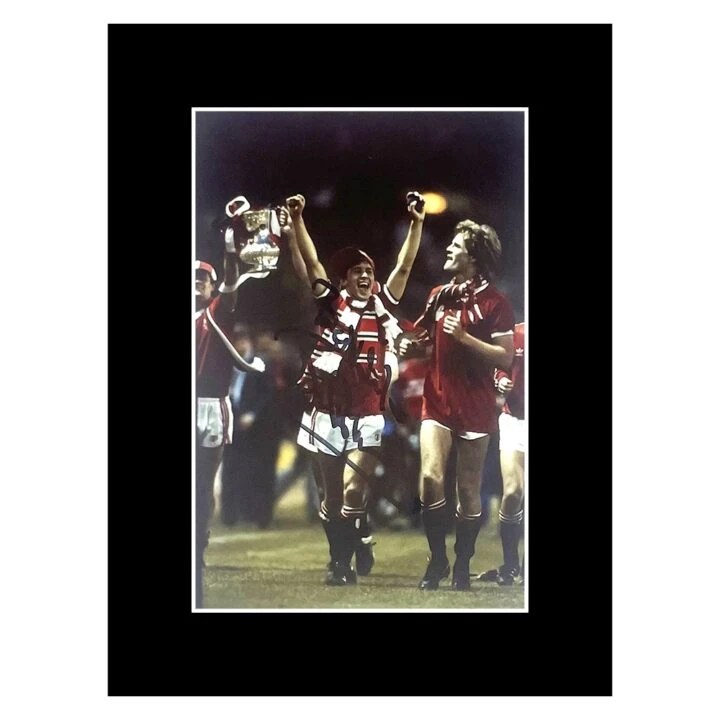 Signed Bryan Robson Photo Display - 8x6 FA Cup Winner 1983