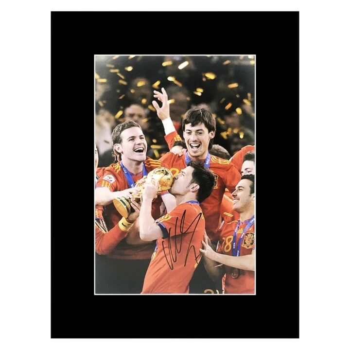 David Villa Signed Photo Display 16x12 - World Cup Winner 2010